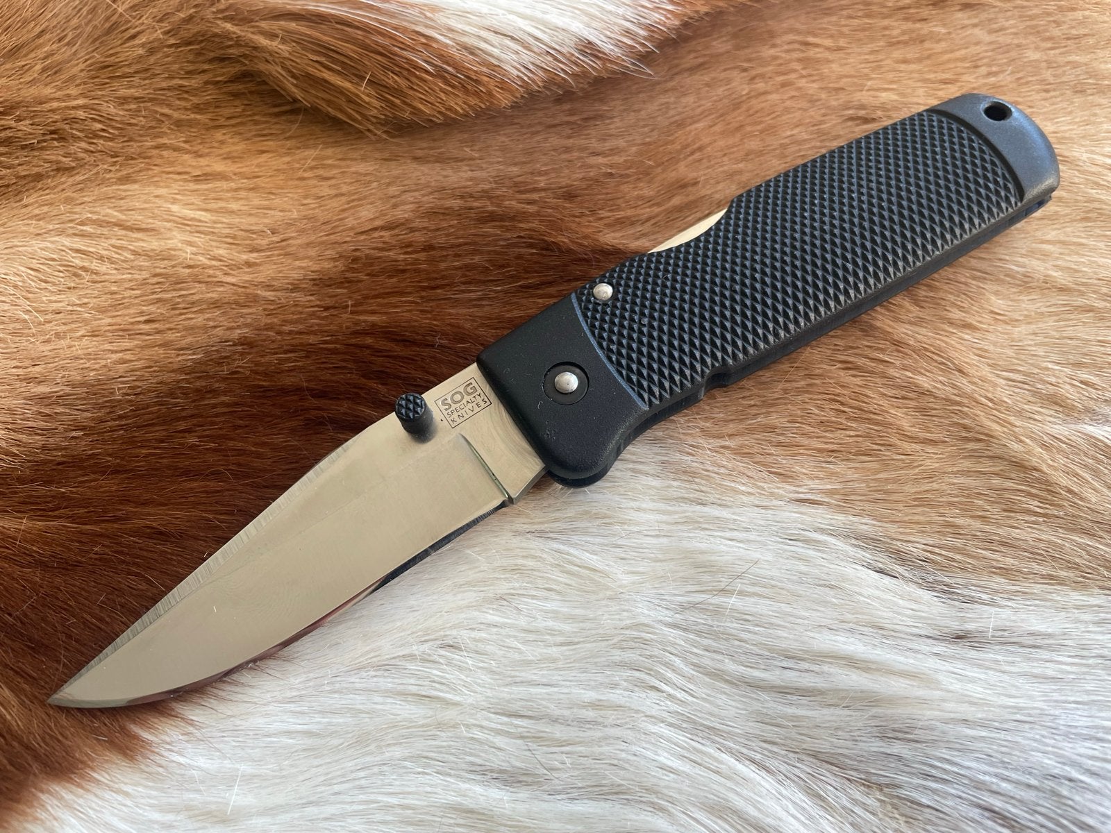SOG Air (S16), Ophalen of Verzenden, Overige soorten, Azië, Mes of Dolk