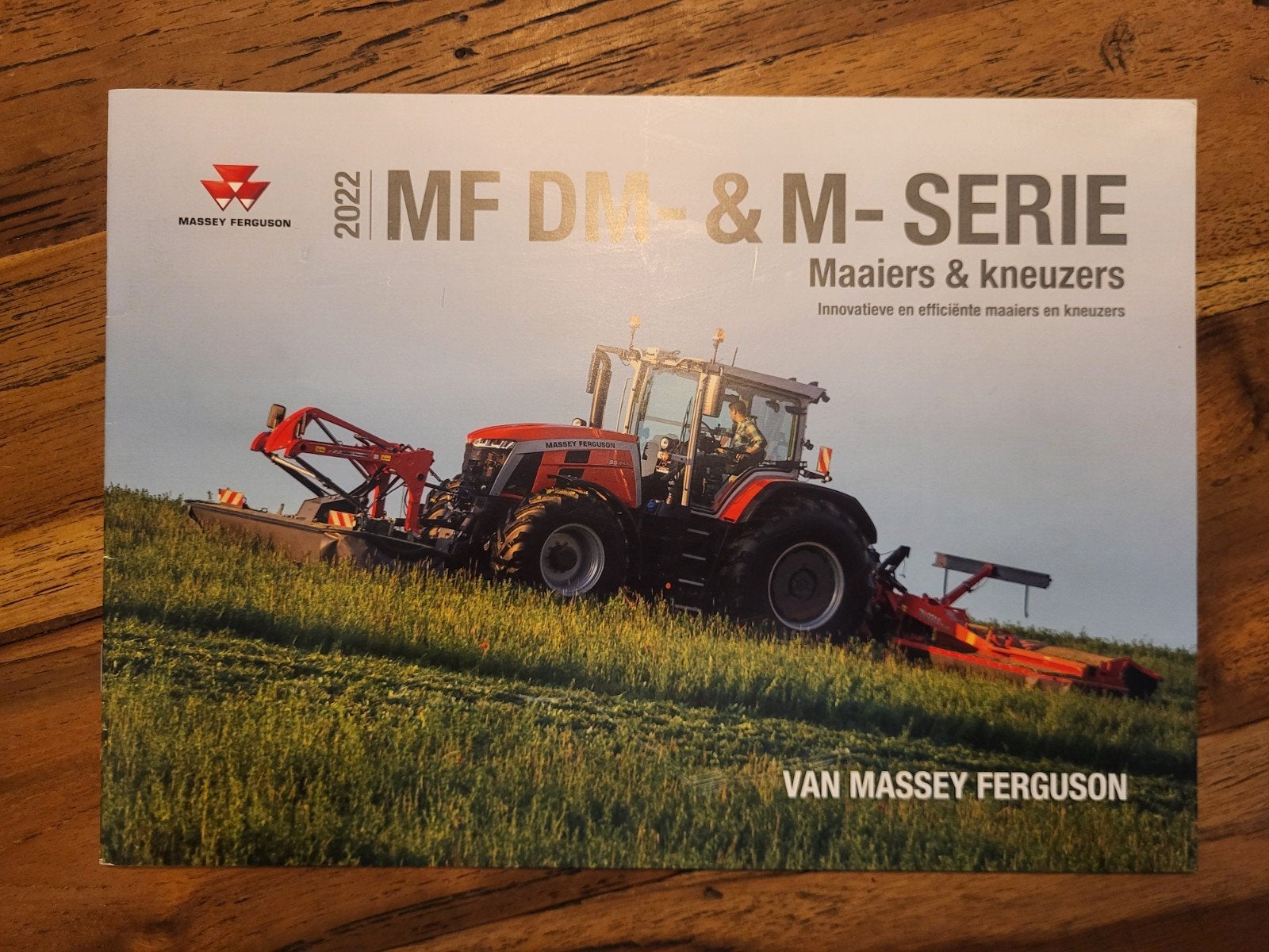 tractor folder Massey Ferguson DM & M serie maaiers/kneuzers, Ophalen of Verzenden, Zo goed als nieuw
