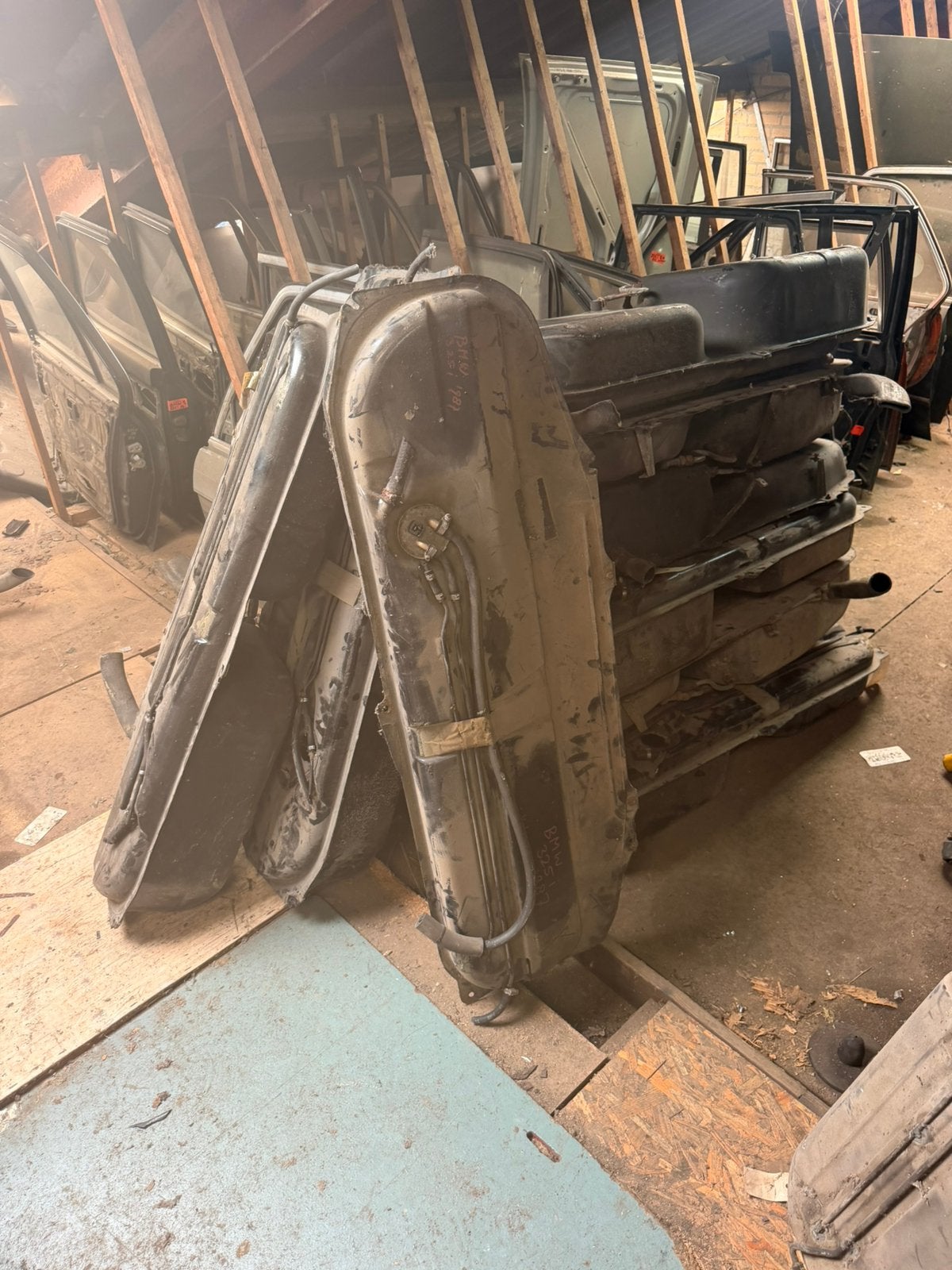 Bmw e30 branstof tank benzine tank 318i 320i 325i, Ophalen of Verzenden