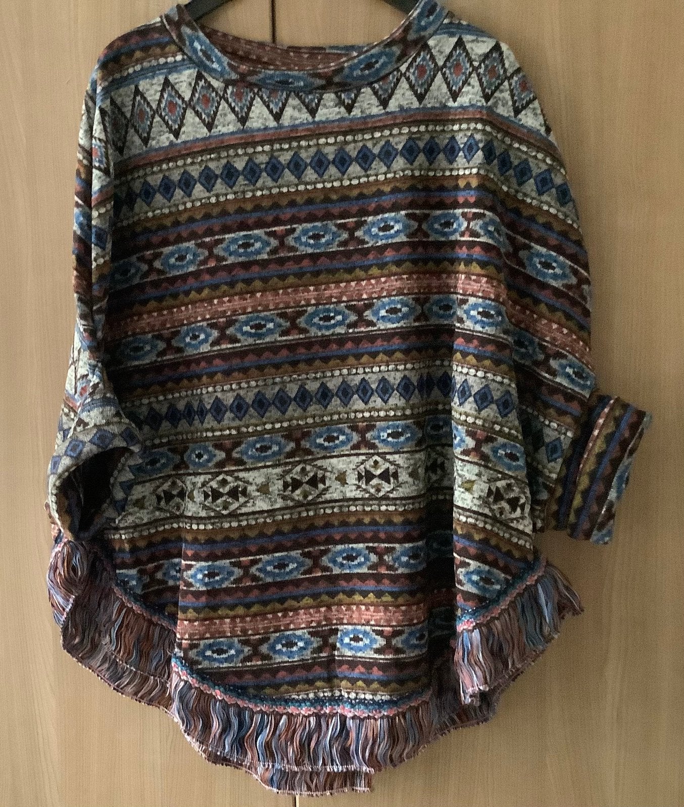 Poncho.     apart!    nieuw!, Verzenden, Nieuw, Maat 46/48 (XL) of groter, Jasje
