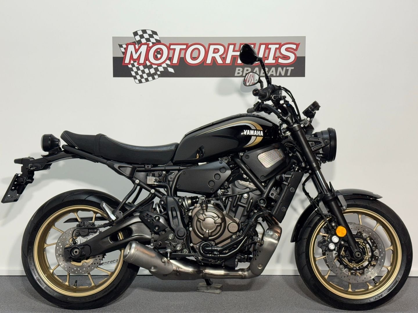 YAMAHA XSR 700 ABS (bj 2022), 2 cilinders, Bedrijf, Onbekend, Toermotor
