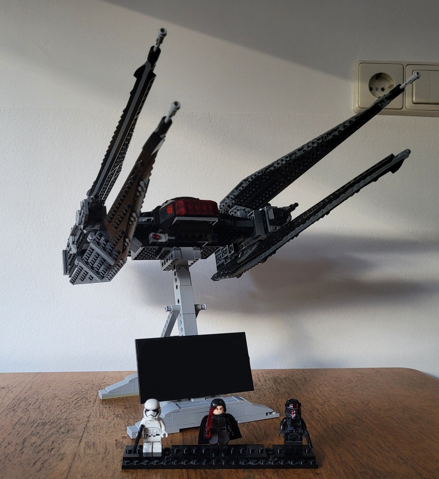 kylo rens tiefighter ruilen voor lego star wars, Kinderen en Baby's, Speelgoed | Duplo en Lego, Ophalen, Star Wars, Lego, Zo goed als nieuw