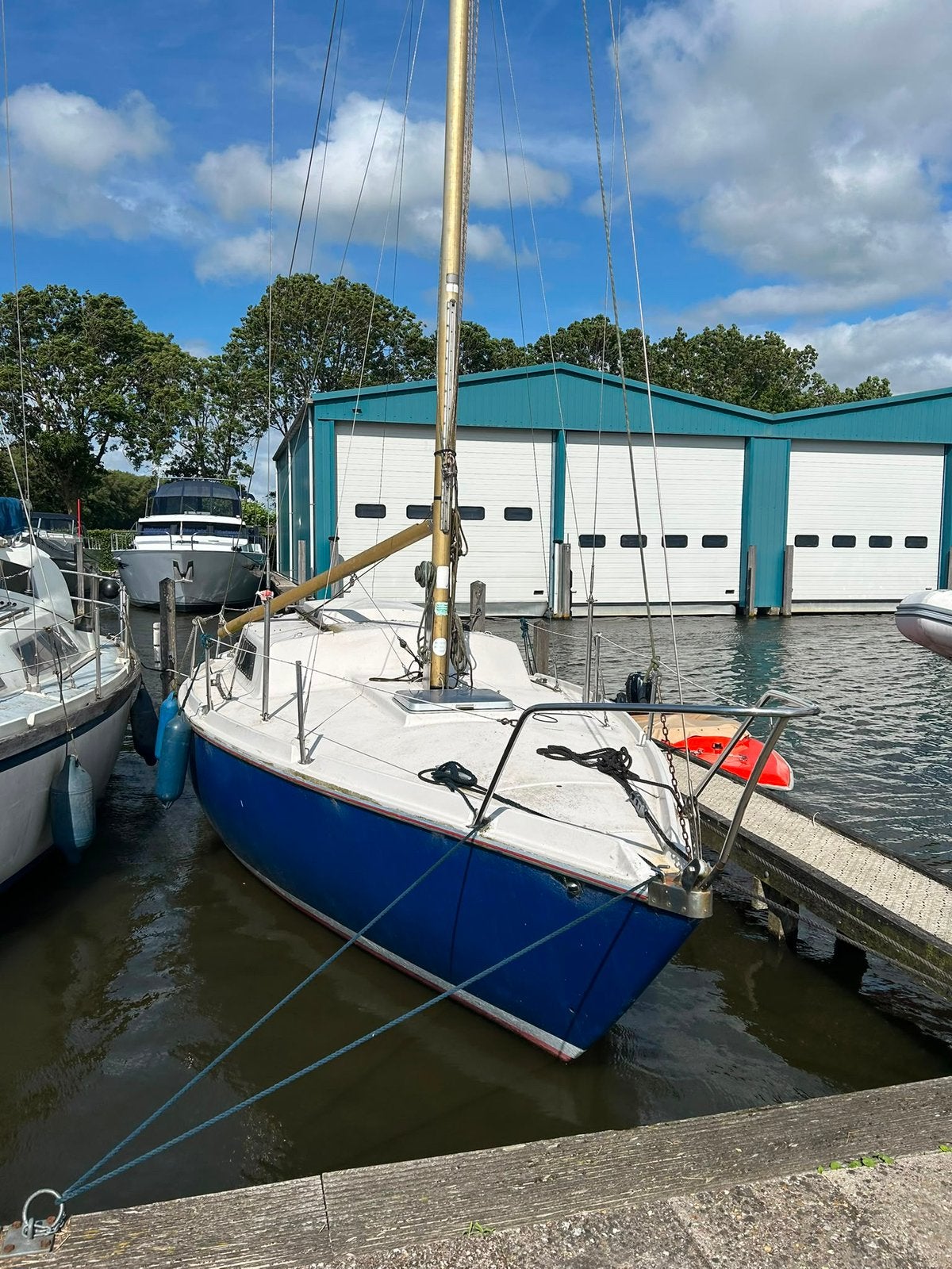 jeanneau sangria kajuitzeilboot, Ophalen, Zo goed als nieuw
