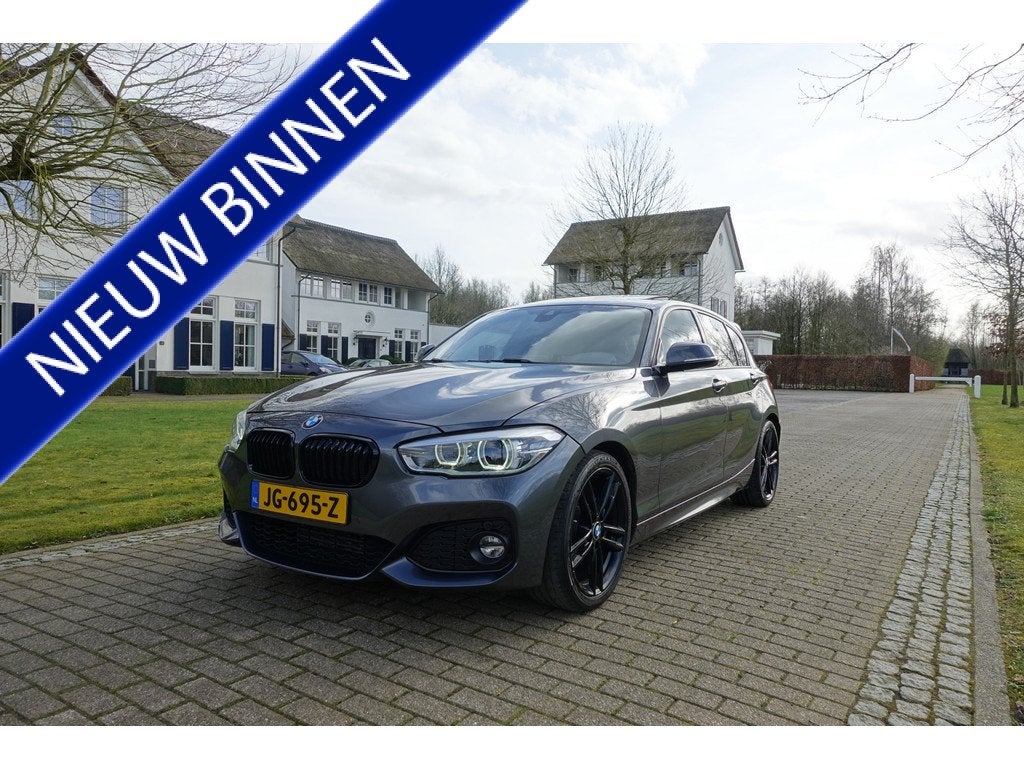 BMW 1-serie 120i M Sport | Harman Kardon | Schuif/kanteldak, Auto's, Achterwielaandrijving, Gebruikt, 4 cilinders, 177 pk
