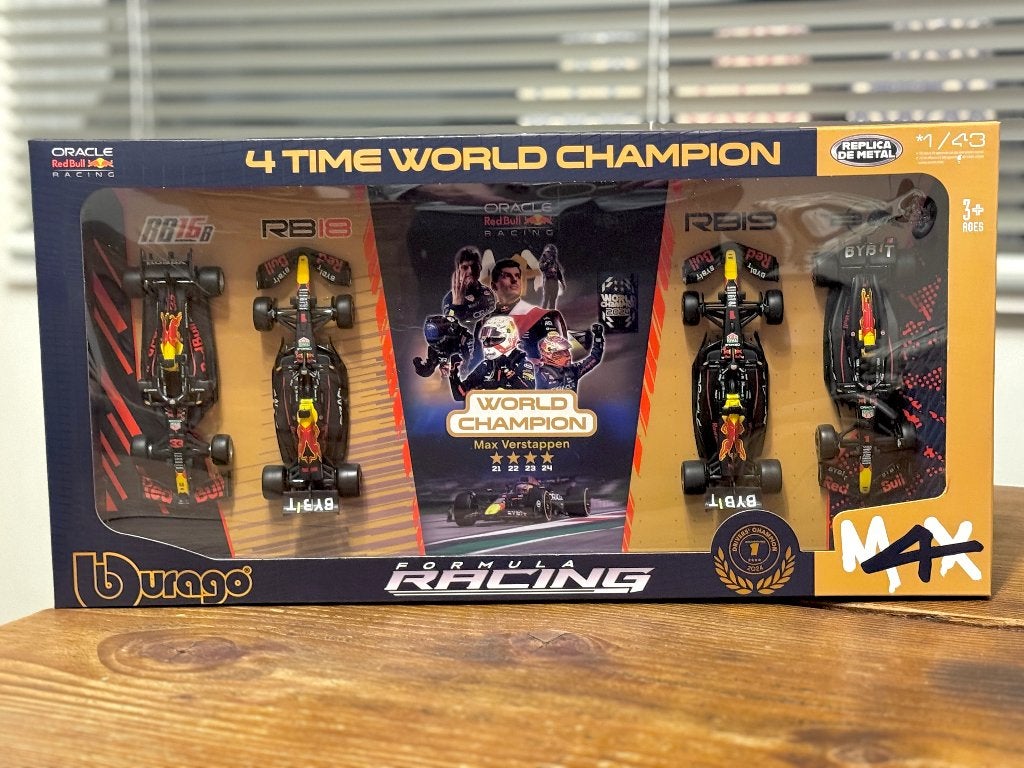 Nieuw! Burago Max Verstappen - 4 Time World Champion - 1:43, Ophalen of Verzenden, Nieuw, Formule 1