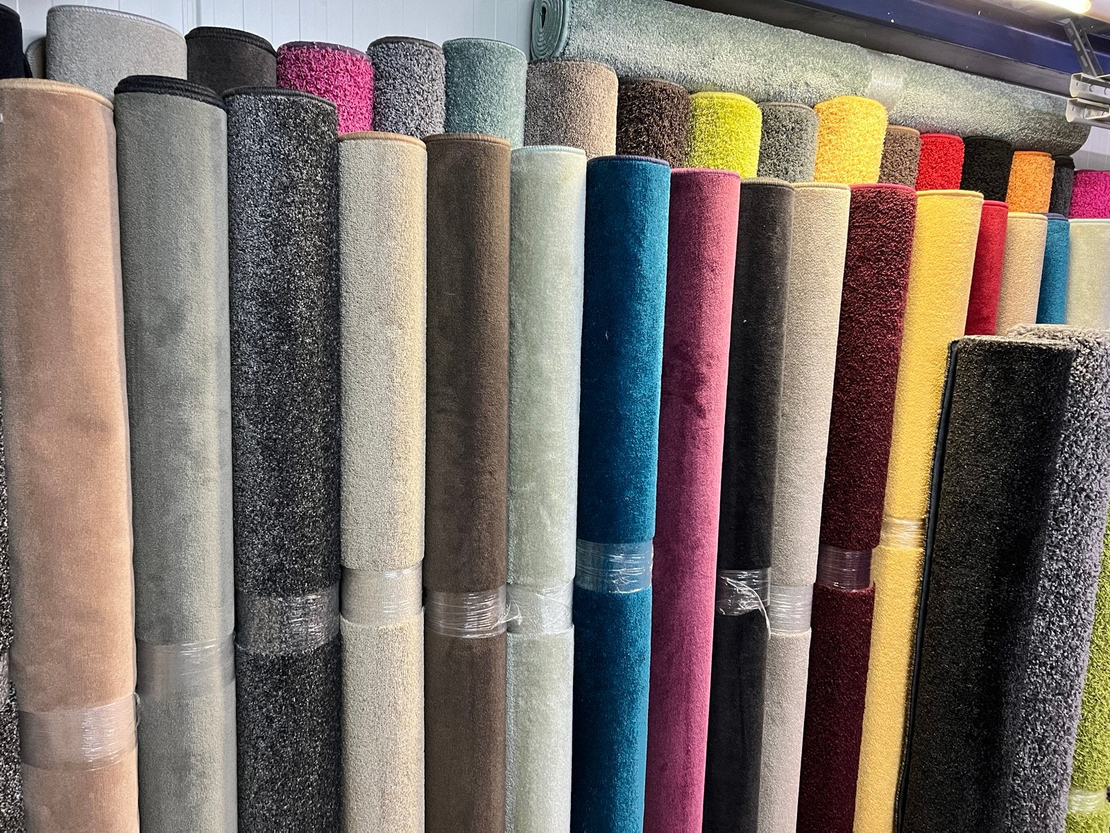 Magazijn verkoop Karpetten & Vloerkleden v.a € 39,-, Gebruikt, 100 tot 150 cm, Beige, Ophalen of Verzenden