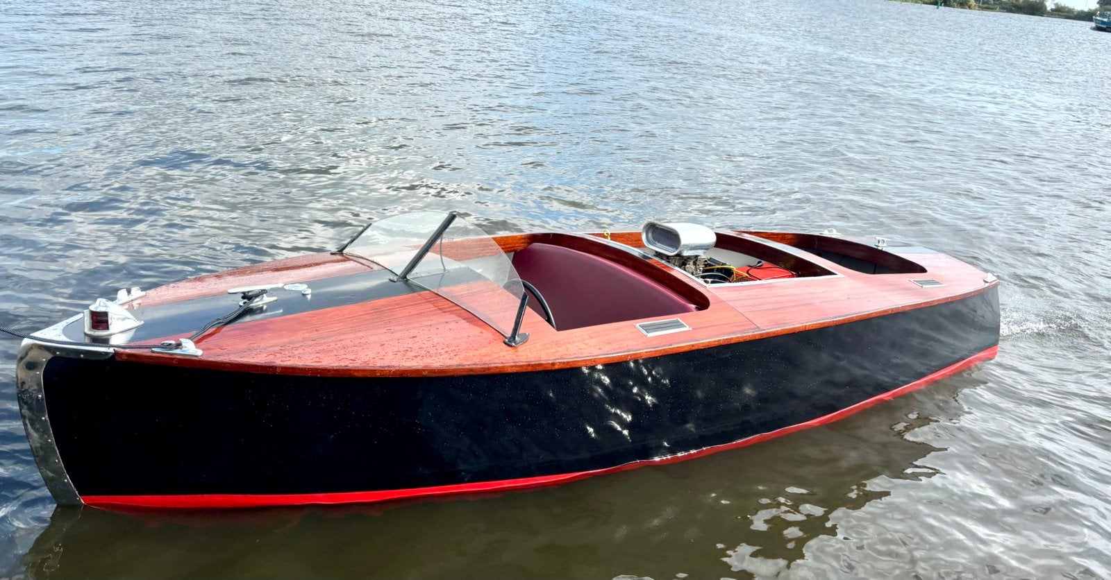 One-off Chris Craft style | Retro | Runabout | 7,4L V8, 70 pk of meer, Gebruikt, Binnenboordmotor, Ophalen of Verzenden