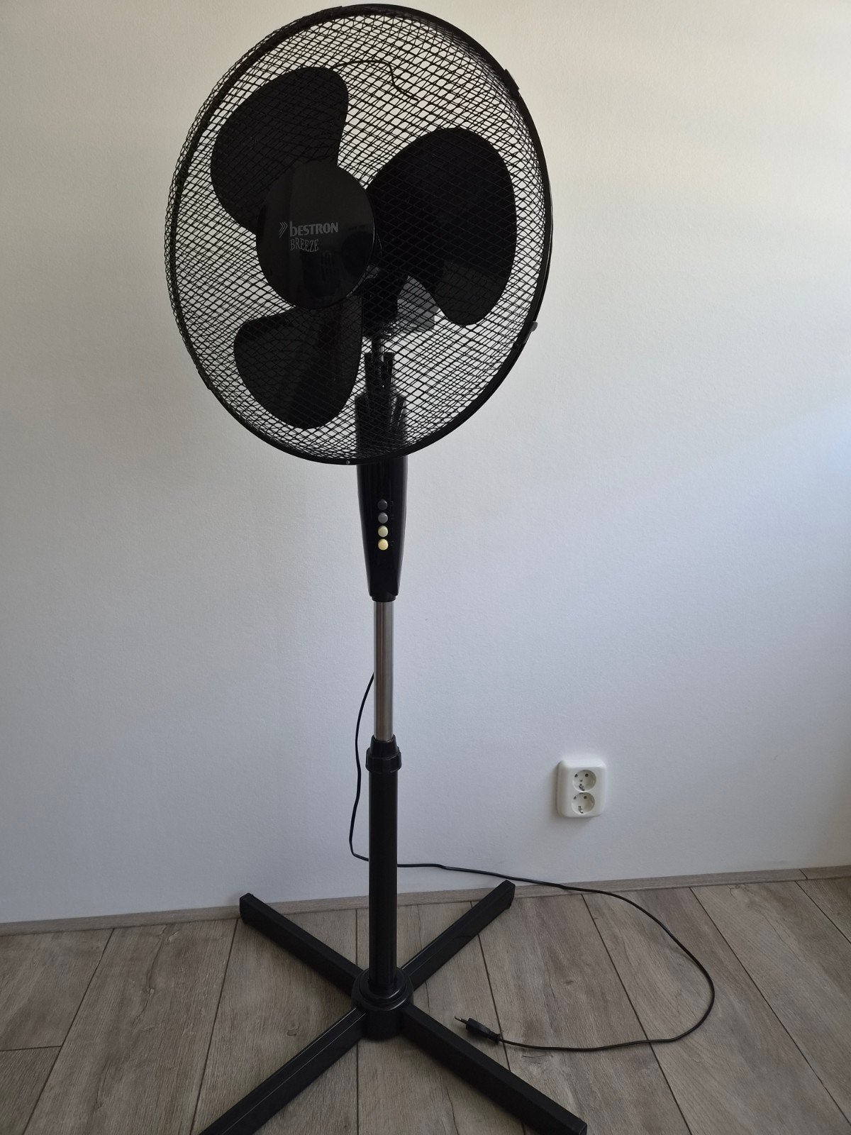 Bestron Statiefventilator - Zwart, Witgoed en Apparatuur, Ventilatoren, Ophalen, Zo goed als nieuw, Statiefventilator