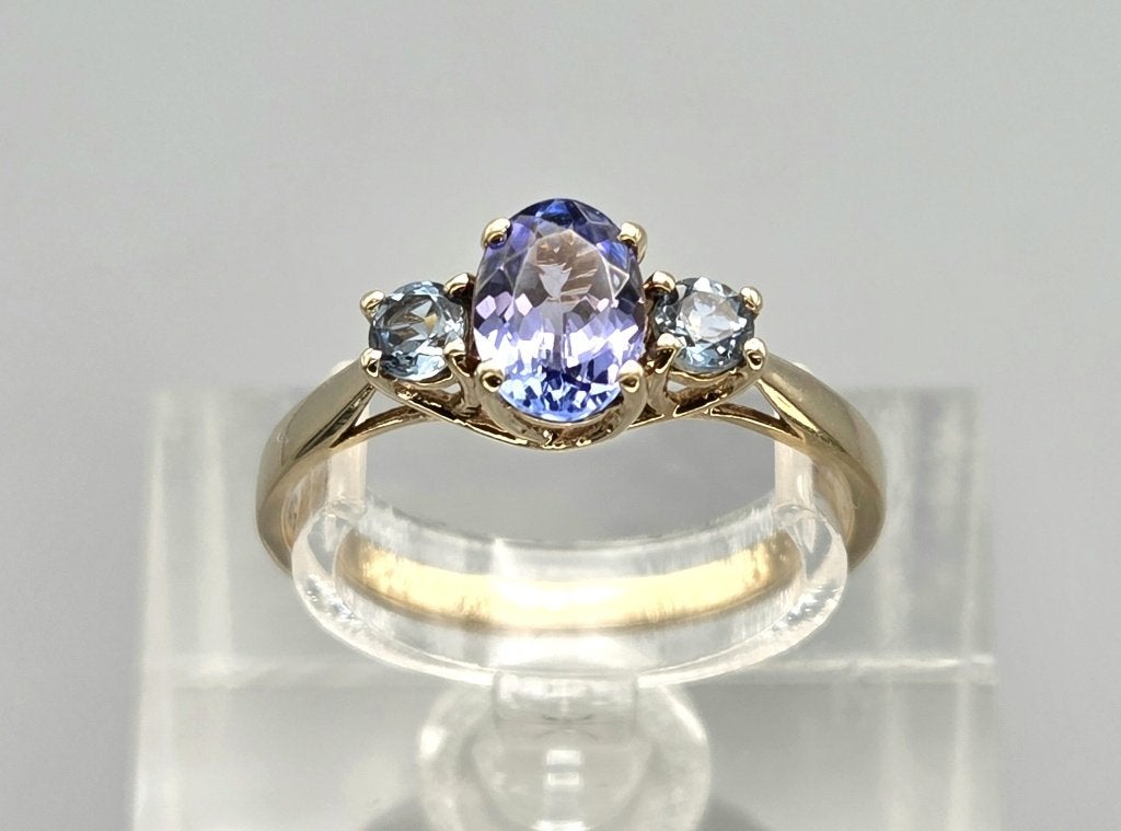 Gouden Vintage ring tanzaniet en aquamarijn. 2026/523, ., Paars, Ophalen of Verzenden, Zo goed als nieuw