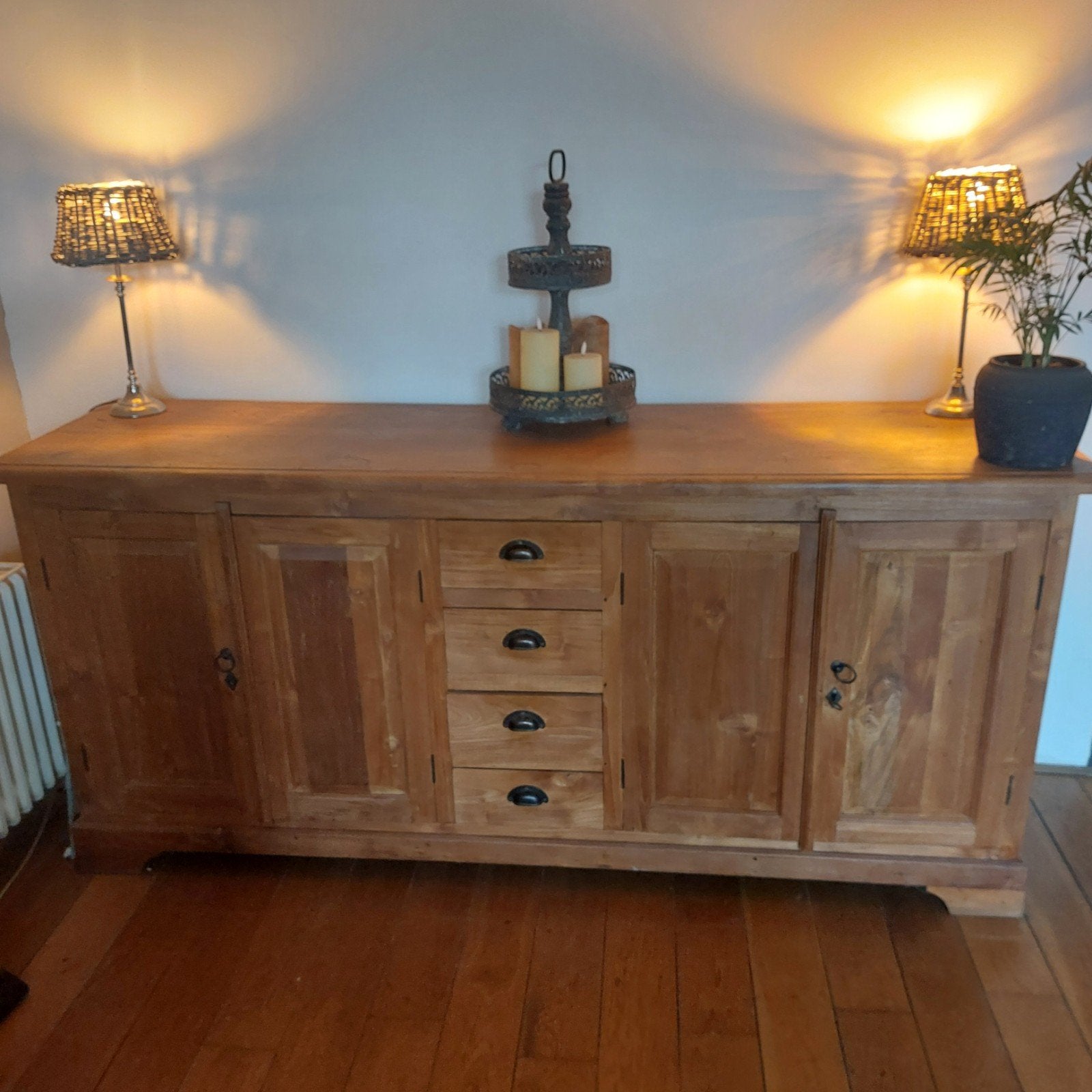 Groot grenen dressoir met veel opbergruimte, Huis en Inrichting, Ophalen of Verzenden