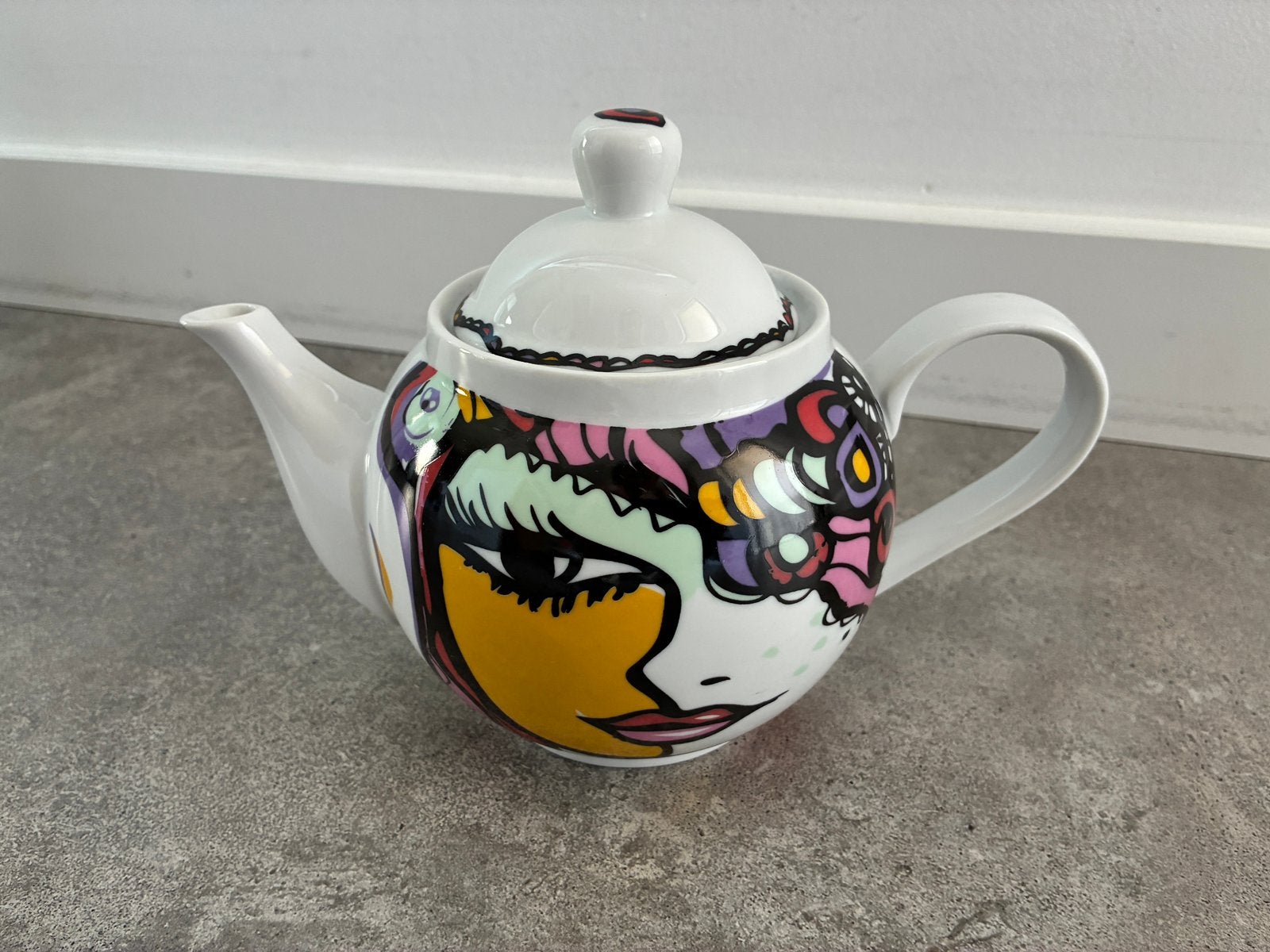 Josien Broeren theepot met deksel kunst kleurrijk, Overige merken, Ophalen of Verzenden, Zo goed als nieuw, Theepot