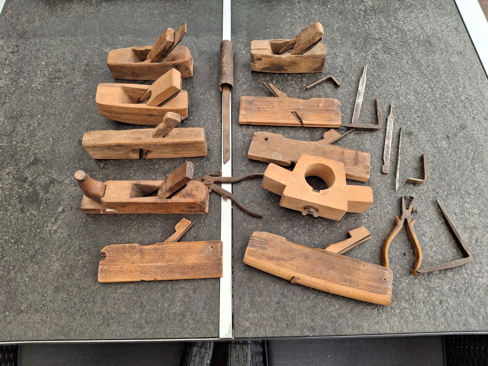 Antieke houten schaven en gereedschap set, Ophalen