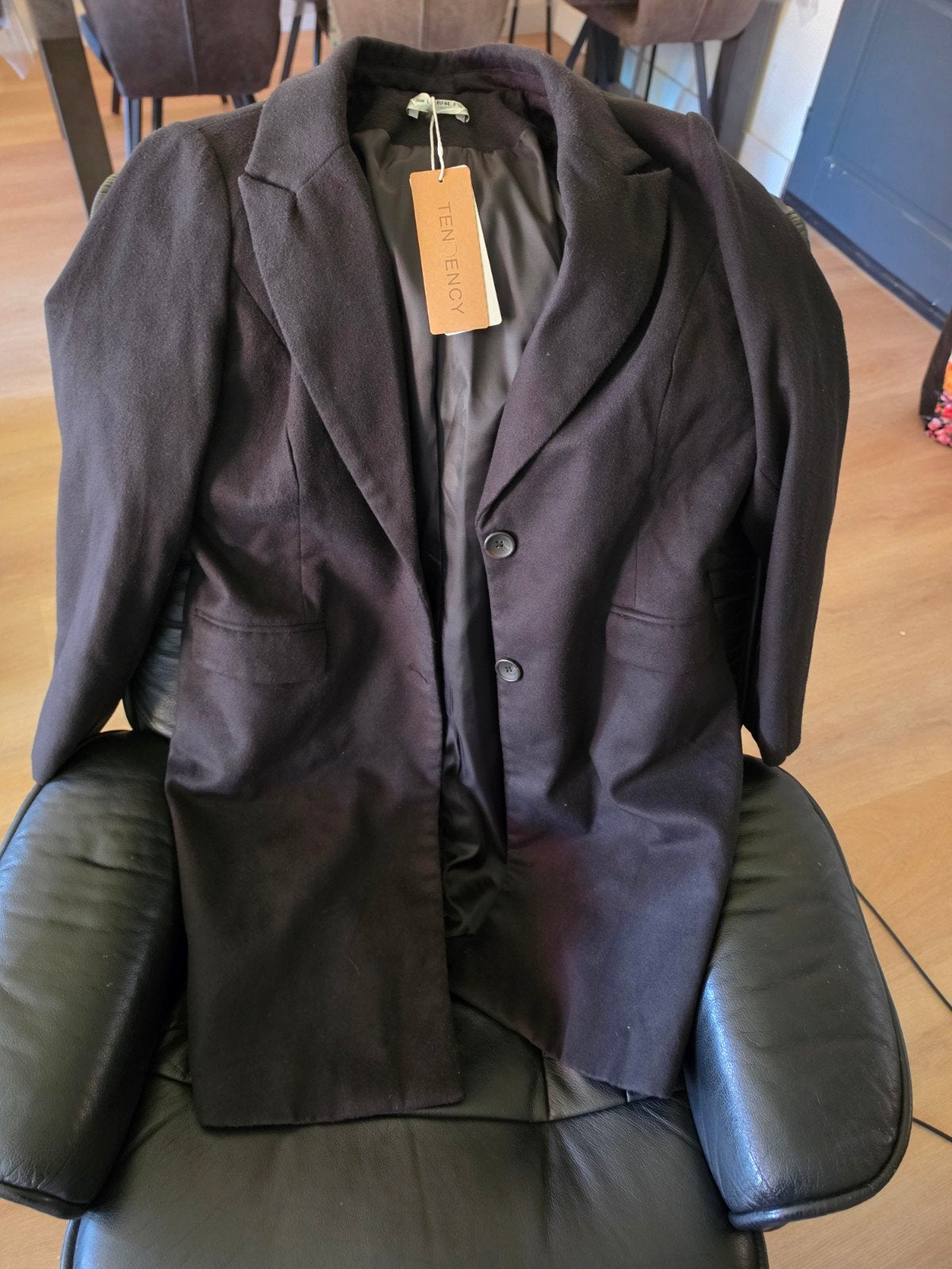 Nieuwe zwarte trenchcoat / lange jas (maat L), Kleding | Dames, Jassen | Zomer, Zwart, Maat 42/44 (L), Nieuw, Tendency