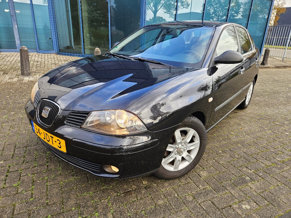 Seat Cordoba 1.4 16V | 2009 | APK 05-2027 | Inruil mogelijk, Voorwielaandrijving, 40 €/maand, Zwart, 4 cilinders