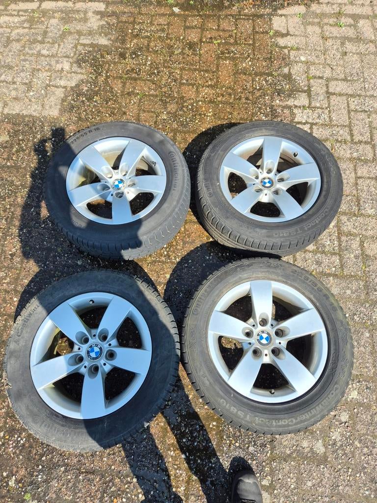 Originele velgen met winterbanden bmw 5 serie E60 / E61, Auto diversen, Wieldoppen, Ophalen, Gebruikt