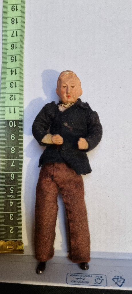 Zeer oud Caco poppenhuis popje, butler?, Ophalen of Verzenden, Gebruikt, Poppenhuis