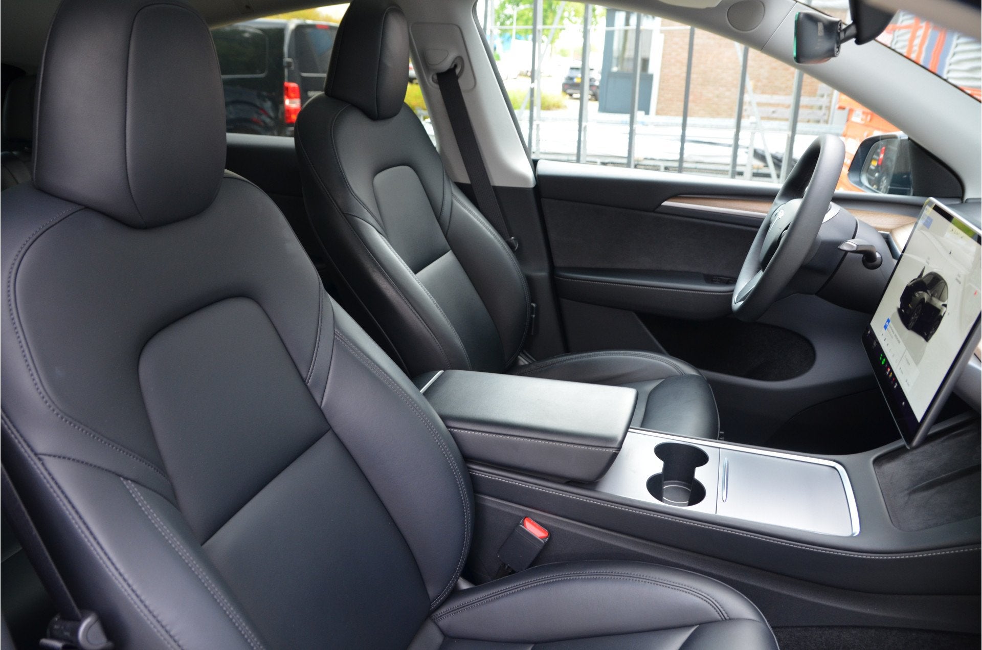 Tesla Model Y RWD 58 kWh AutoPilot4.0 Ryzen, FSD 99,- p/mnd, Auto's, Automaat, Achterwielaandrijving, Zwart, Zwart