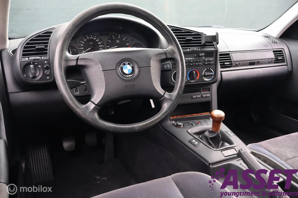 BMW 3-serie 320i 6-cilinder E36 5-bak | schuifdak | historie, Auto's, BMW, Gebruikt, 150 pk, Origineel Nederlands, Bedrijf