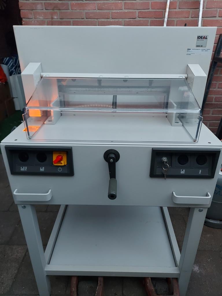 Papiersnijmachine ideal 4850-95, Diversen, Ophalen