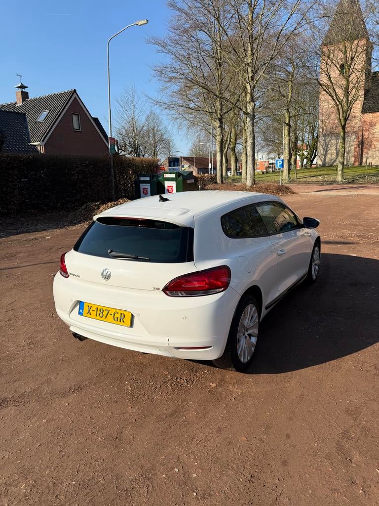 Volkswagen Scirocco 1.4 TSI 90KW BMT 2013 Wit NIEUWE APK, Auto's, Voorwielaandrijving, 4 cilinders, 4 stoelen, 1219 kg