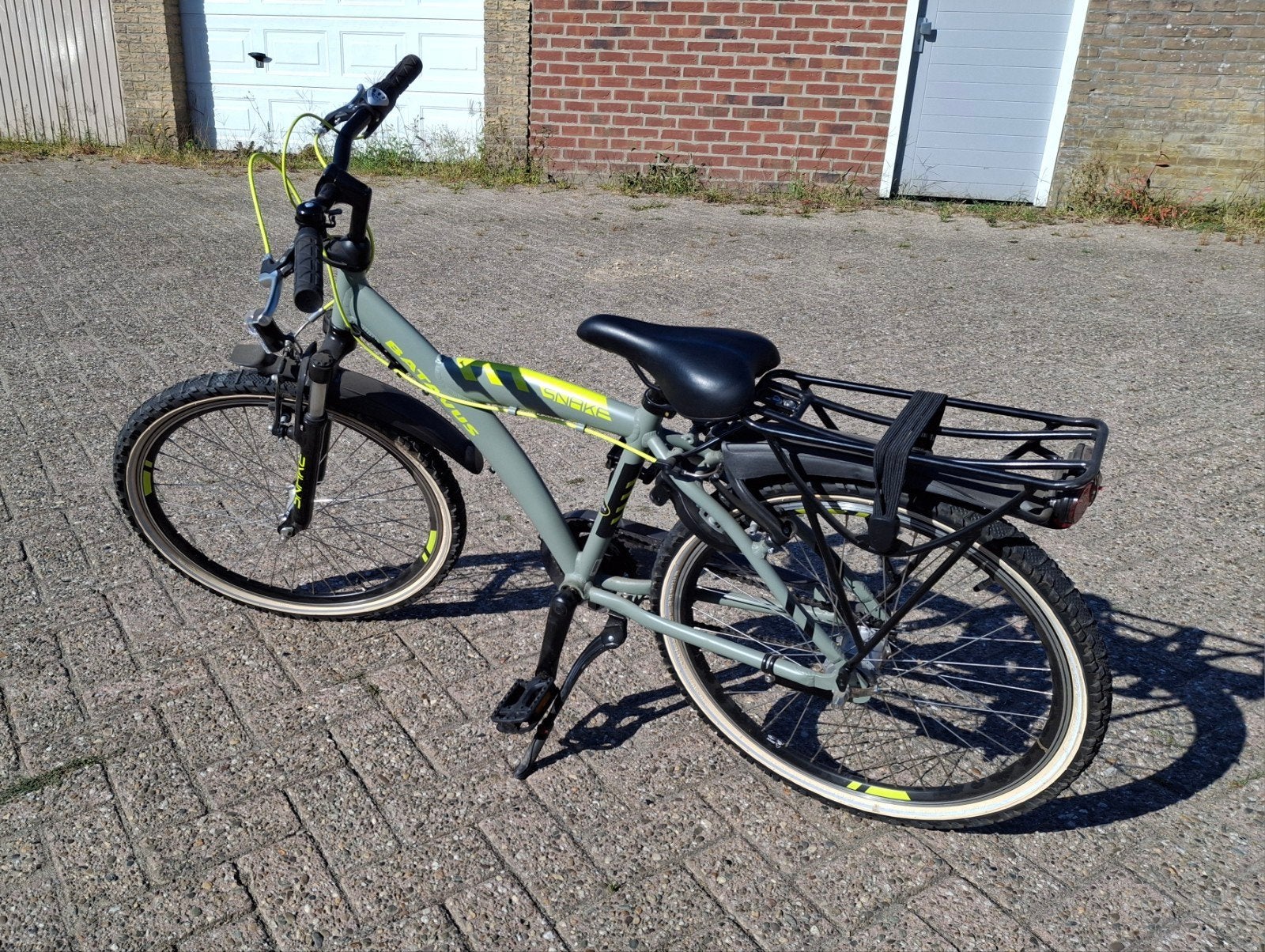 Batavus Snake kinderfiets 24 inch, Fietsen en Brommers, Fietsen | Heren | Herenfietsen, Ophalen, Gebruikt, Velgrem, Batavus