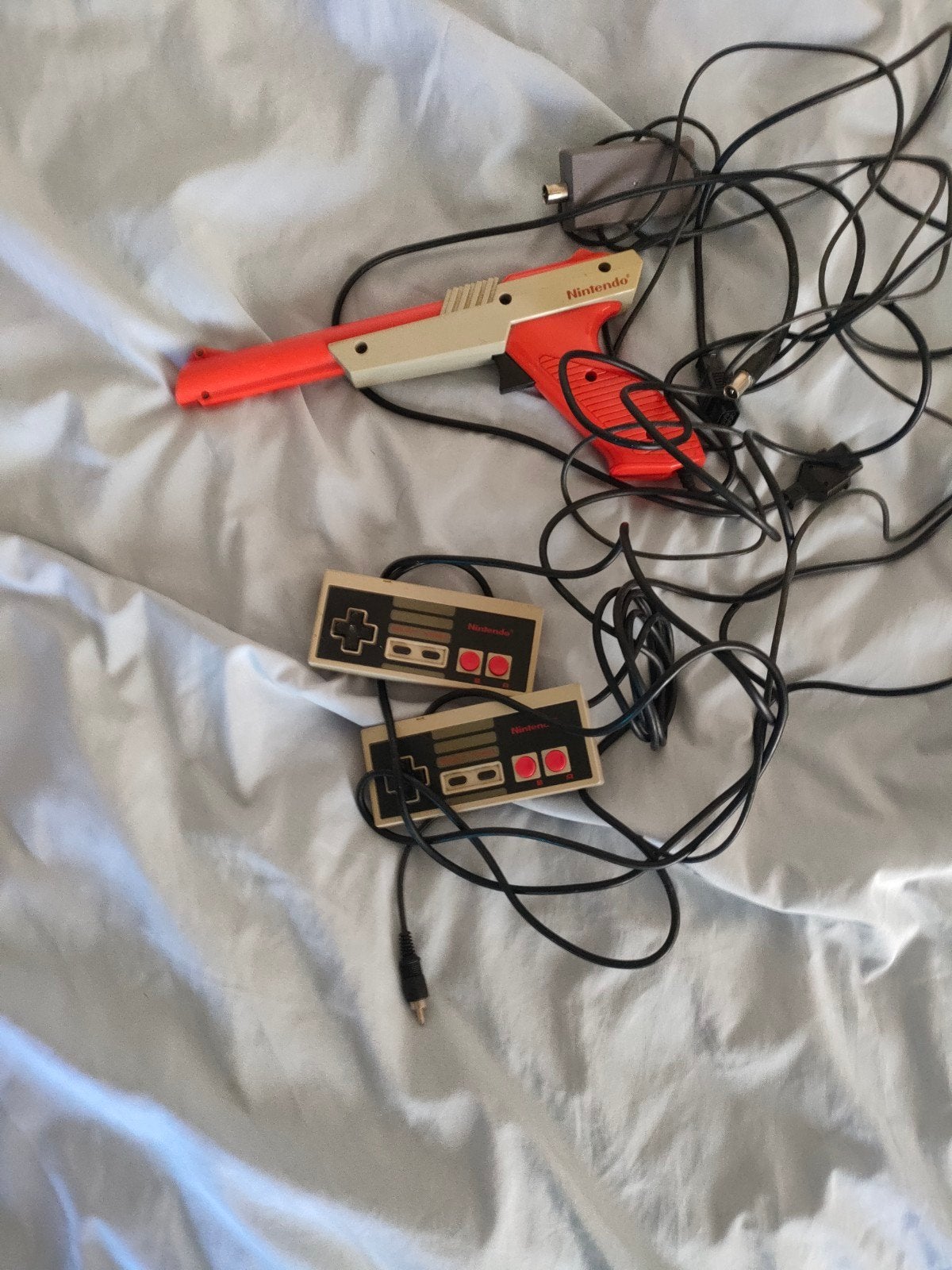 Nintendo NES controllers en zapper, Ophalen, Gebruikt, Met 2 controllers, Met zapper/pistool