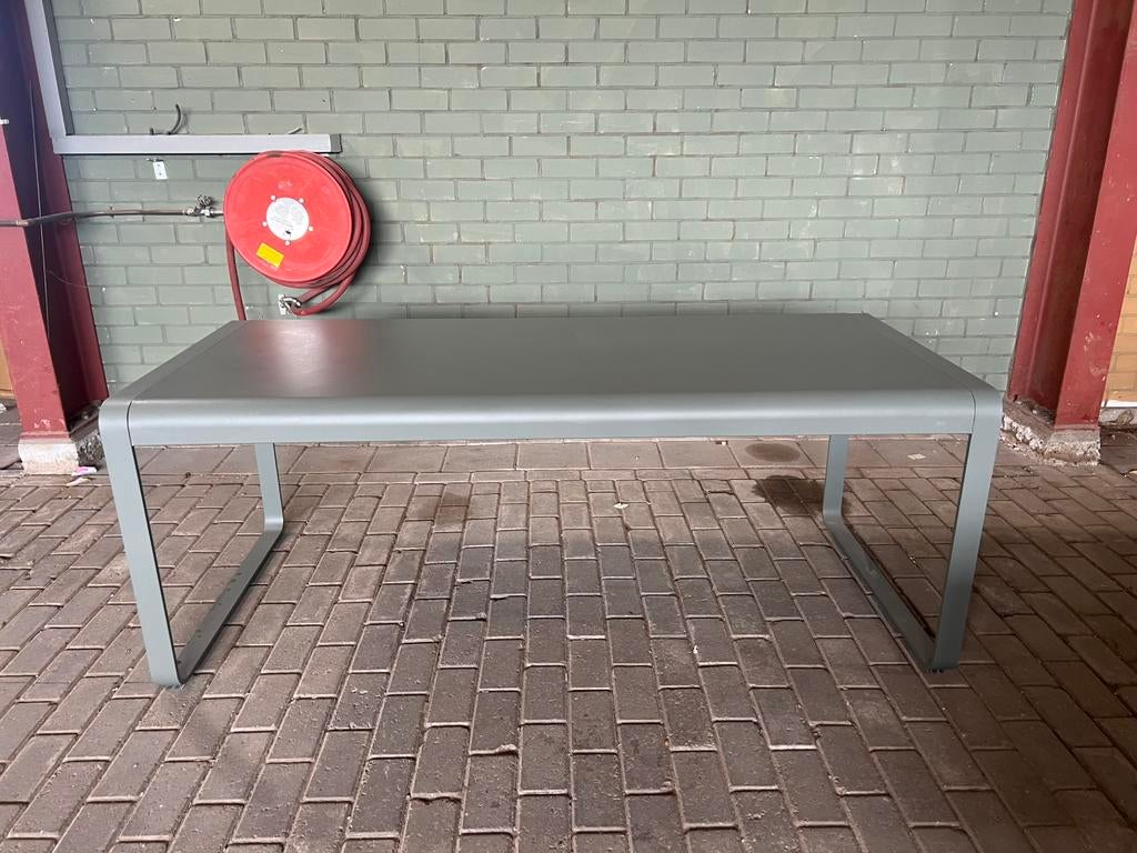 Fermob Bellevie tuintafel 196x90 cm Rosemary, Tuin en Terras, Tuintafels, Ophalen of Verzenden, Zo goed als nieuw, Rechthoekig