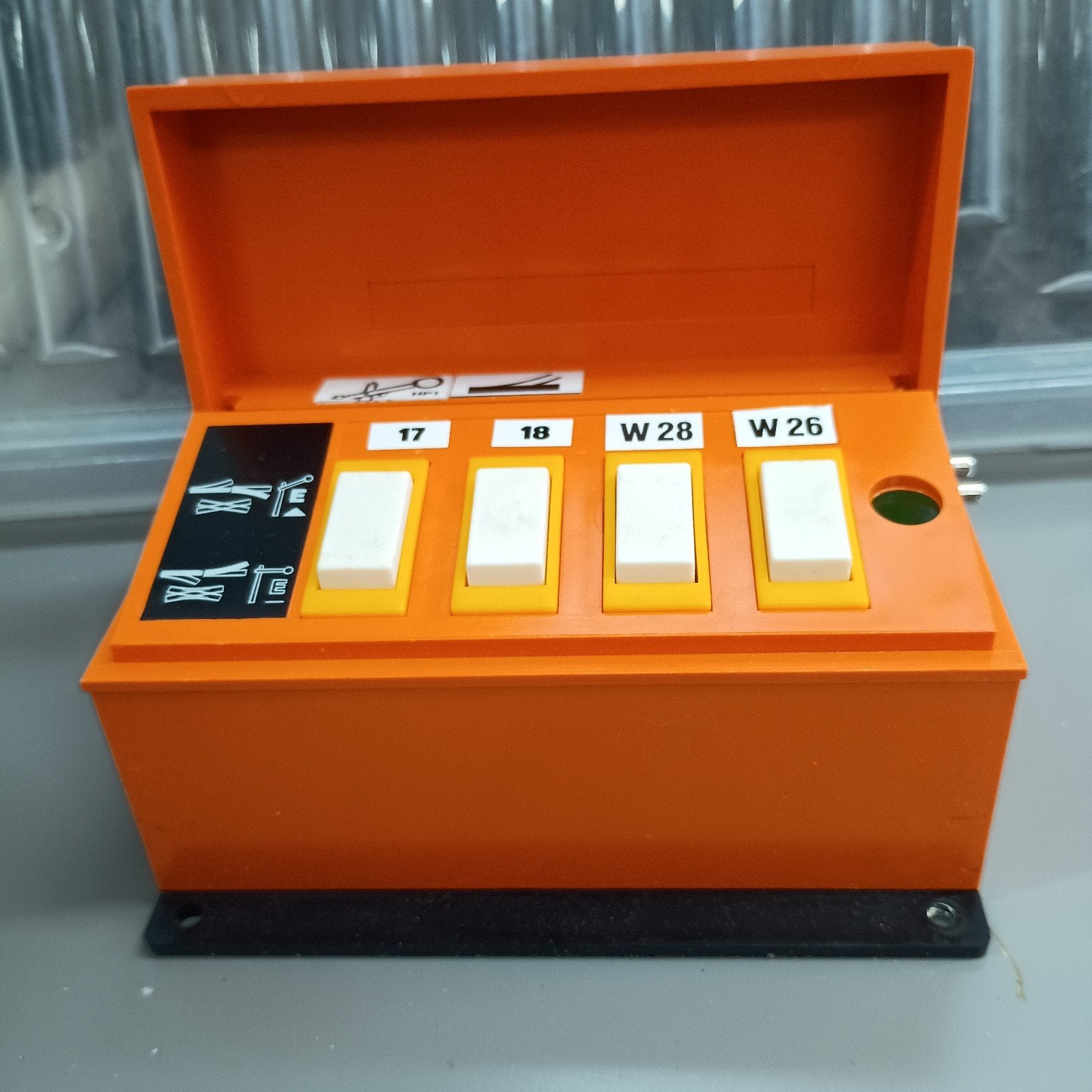 LGB analoge schakelpaneel, Ophalen of Verzenden, Zo goed als nieuw, Groter dan 1:32