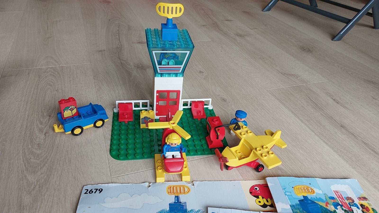 Lego Duplo Vliegveld Set 2679 met Vliegtuig en Helikopter, Gebruikt, Overige thema's, Ophalen of Verzenden, Compleet