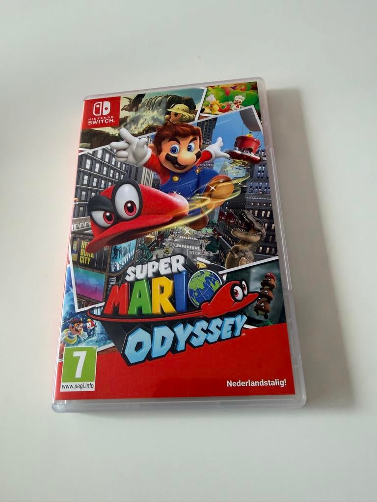 Super Mario Odyssey - Nintendo Switch, Spelcomputers en Games, Games | Nintendo DS, Ophalen of Verzenden, Zo goed als nieuw