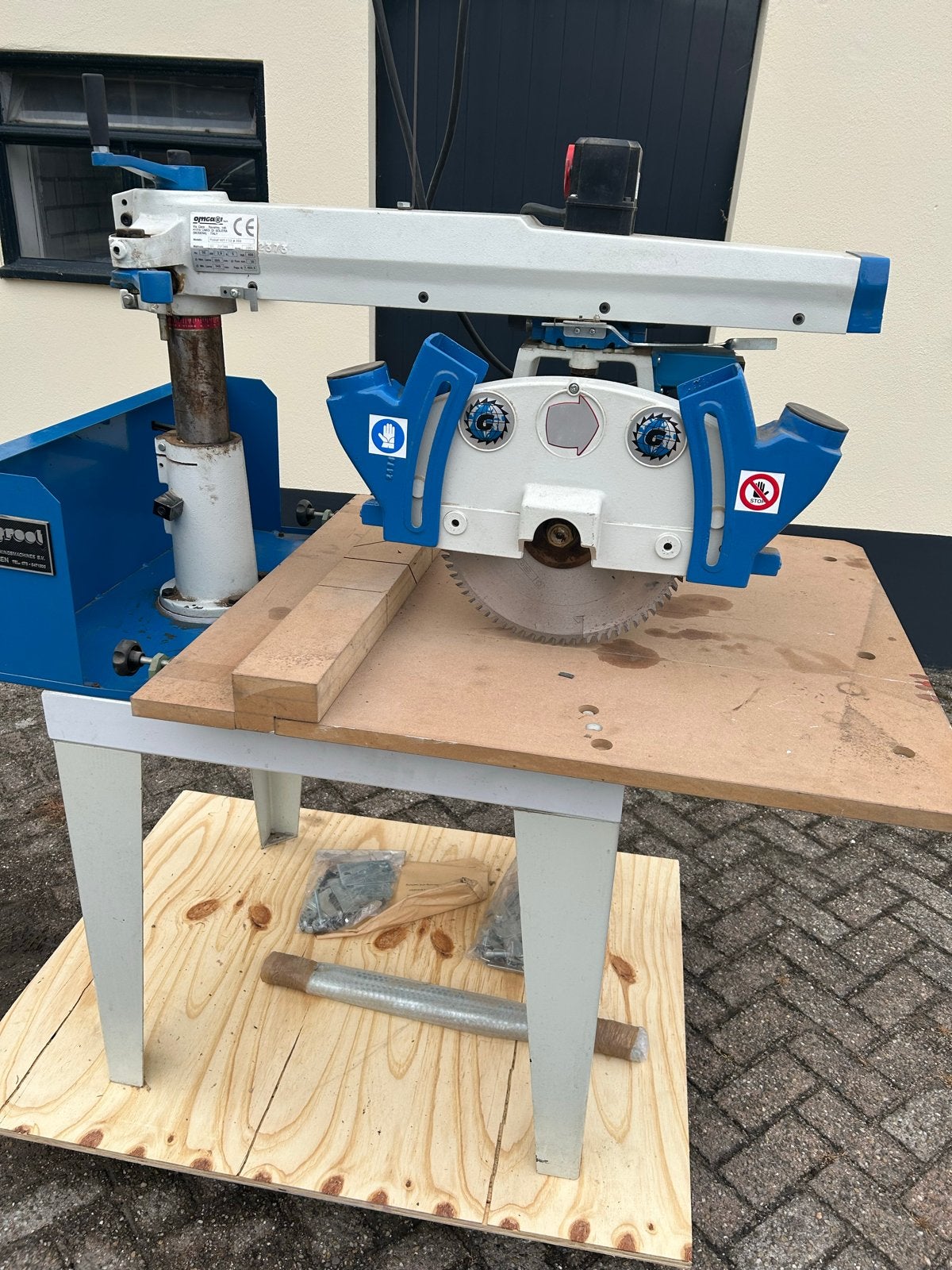 Omga  Radiaalzaag 600 P3S - Krachtige en Betrouwbare Zaag, Ophalen, Gebruikt, 70 mm of meer, Afkortzaag