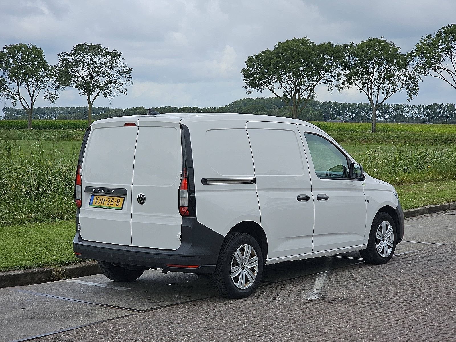 VOLKSWAGEN CADDY 2.0 l1 airco nap euro6!, Gebruikt, Volkswagen, Wit, 2 stoelen