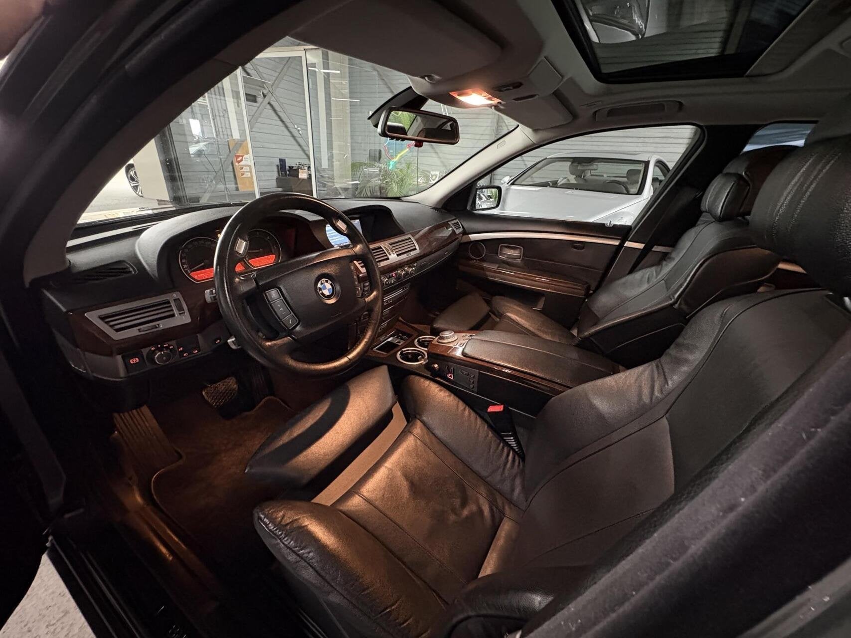 BMW 7-serie 730d High Executive|Unieke auto|Softclose|Trekha, Auto's, Automaat, Achterwielaandrijving, Gebruikt, Zwart