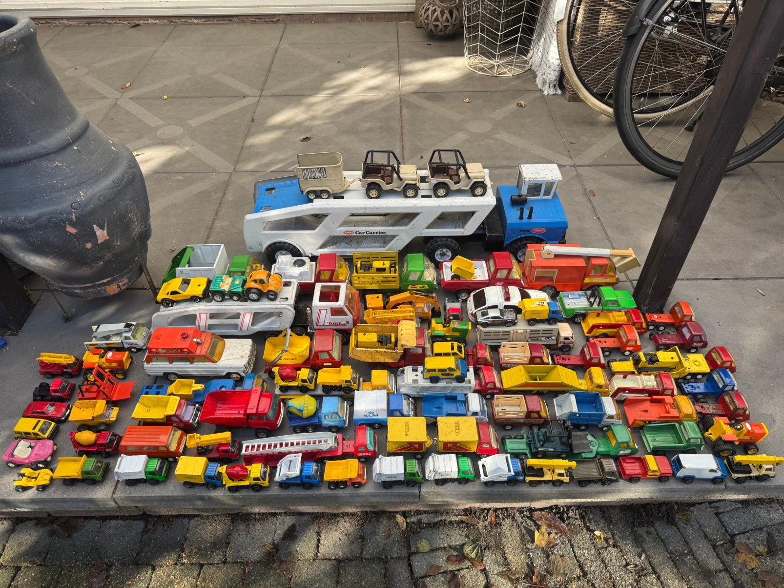 93 stuks Oude Tonka modellen van blik in 1 koop, Antiek en Kunst, Ophalen