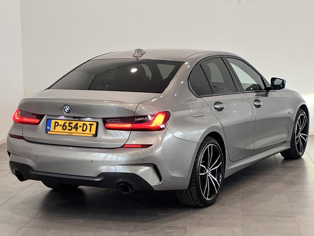 BMW 3-serie 320e Business Edition Plus | M Sport | LED | Par, Auto's, BMW, 1998 cc, Achterwielaandrijving, Gebruikt, 4 cilinders