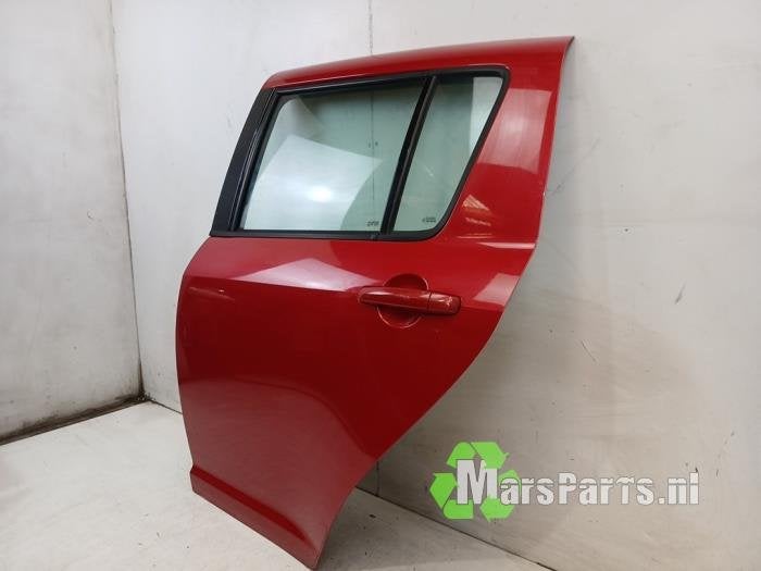 Portier 4Deurs links-achter van een Suzuki Swift (C09), Gebruikt, -, Deur, -