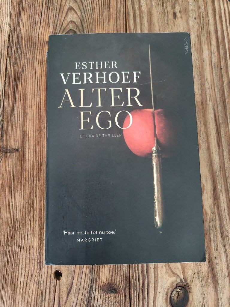 Alter ego - Esther Verhoef, Boeken, Thrillers, Gelezen, Nederland, Ophalen of Verzenden