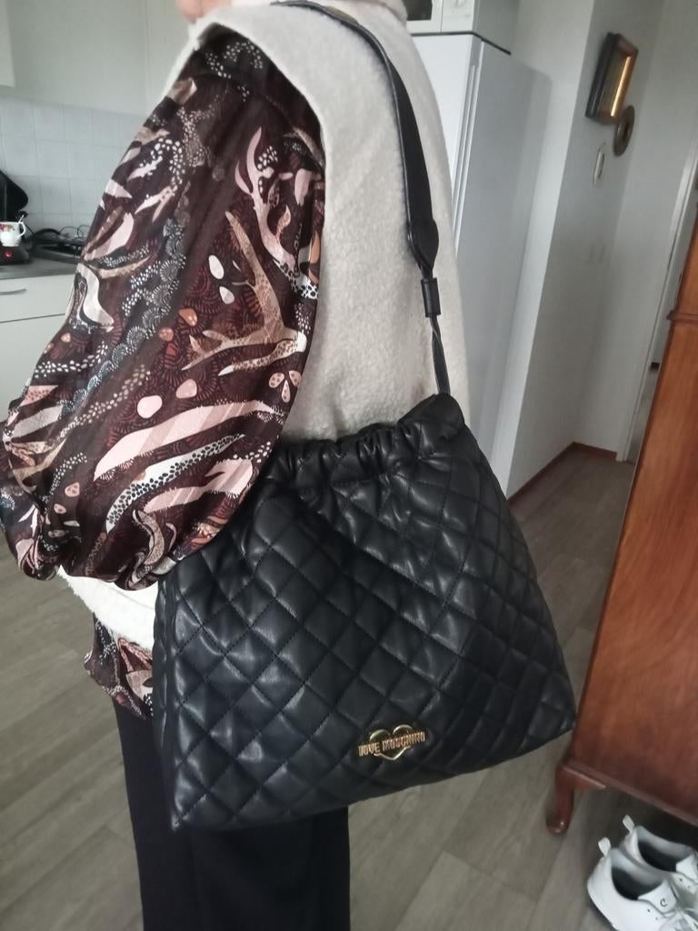 Schoudertas van Love Moschino., Sieraden, Tassen en Uiterlijk, Tassen | Damestassen, Ophalen, Zo goed als nieuw, Zwart, Schoudertasje