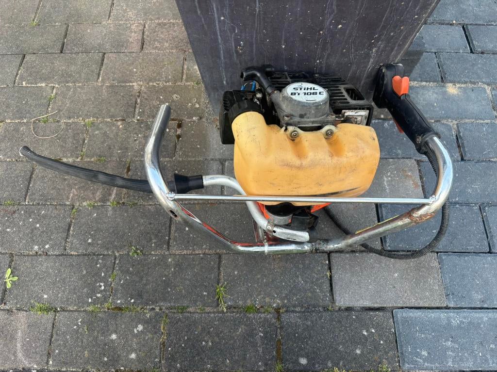 Stihl BT106 C grondboor, Doe-het-zelf en Verbouw, Gereedschap | Boormachines, Ophalen, Gebruikt, Overige typen