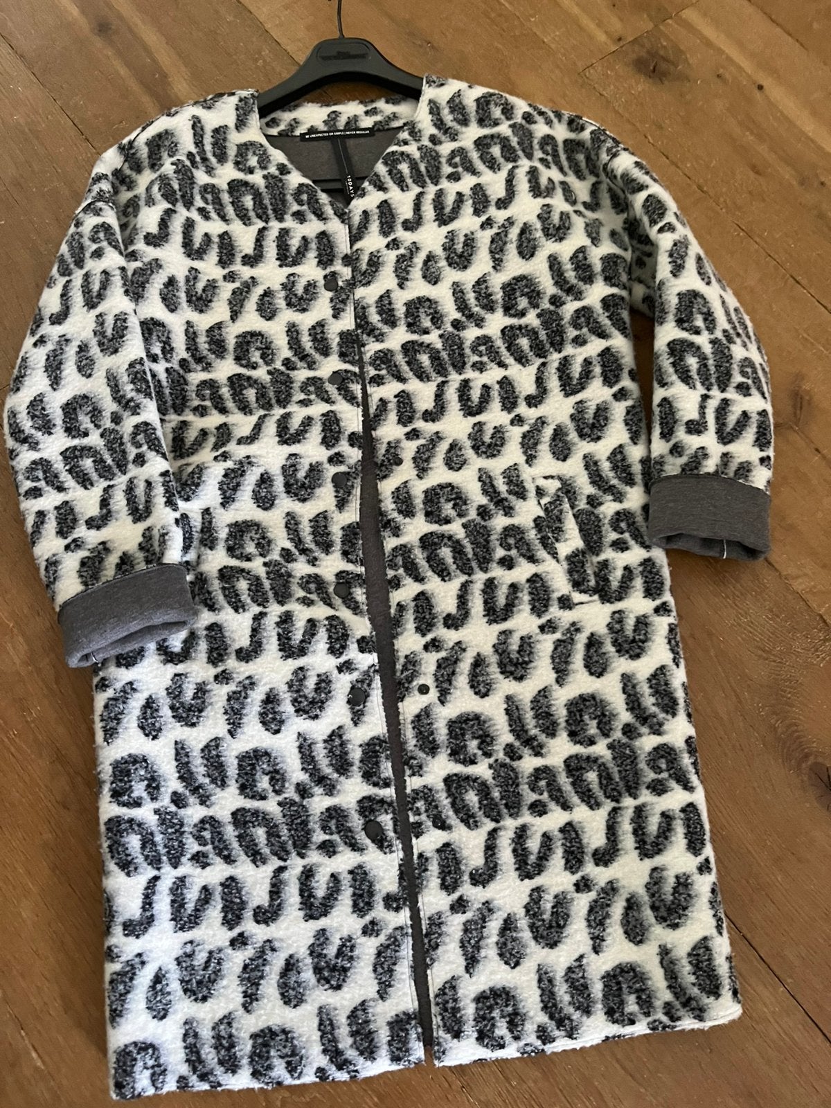 10DAYS Amsterdam vest – panterprint – maat 00 (XS), Kleding | Dames, Jassen | Winter, Ophalen of Verzenden, Zo goed als nieuw