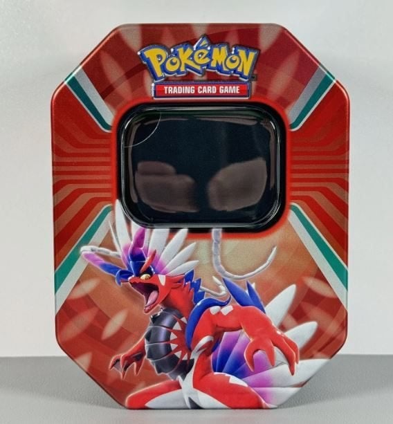Pokemon - 100 verschillende kaarten met gratis tin, Ophalen of Verzenden, Zo goed als nieuw, Meerdere kaarten, Foil
