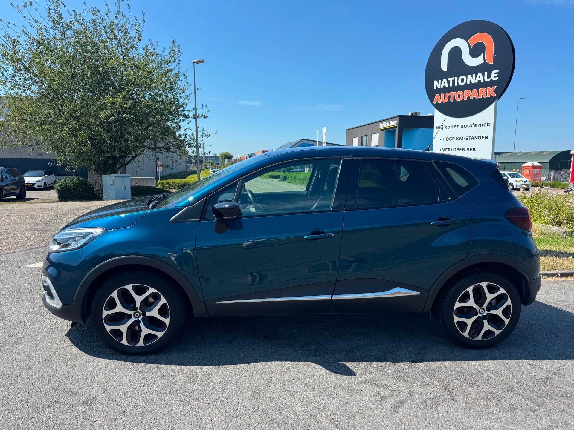Renault Captur | 2017 | 1.2 TCe Intens | Automaat | EXPORT &, Gebruikt, 4 cilinders, Origineel Nederlands, SUV of Terreinwagen