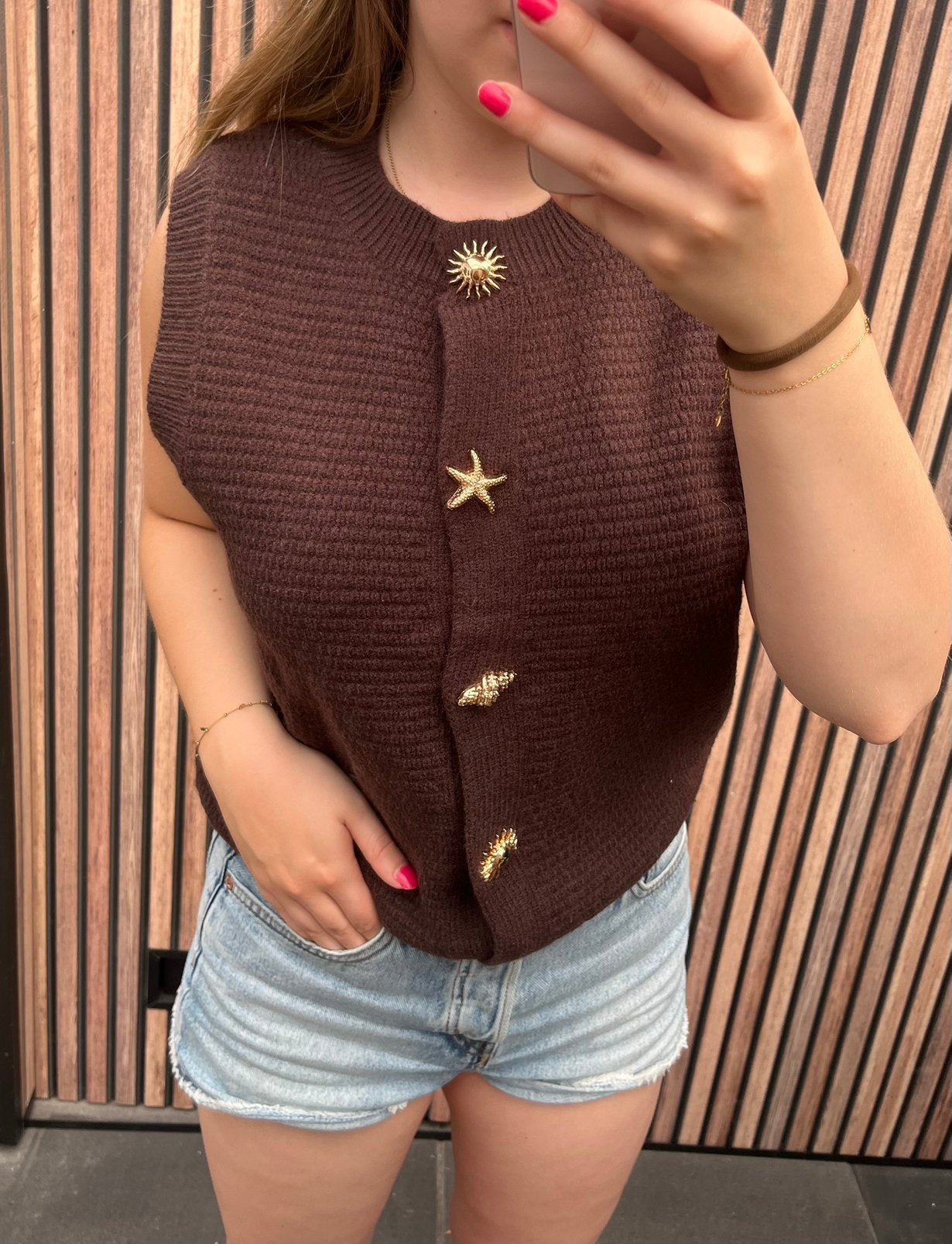 Top bruin gouden knopen, Kleding | Dames, Tops, Ophalen of Verzenden, Nieuw, Bruin