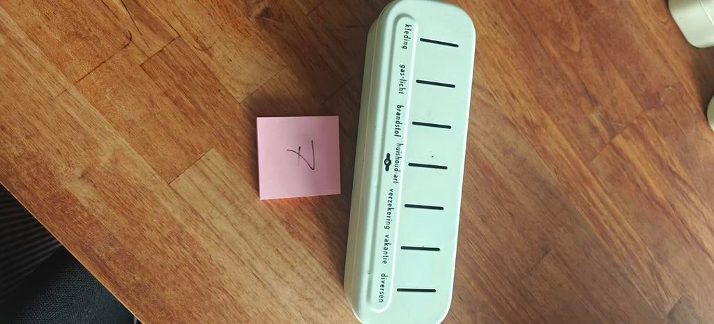 Vintage Brabantia geldkistje / spaarpot met vakjes, Verzamelen, Spaarpotten, Zo goed als nieuw, Metaal of Blik, Ophalen of Verzenden