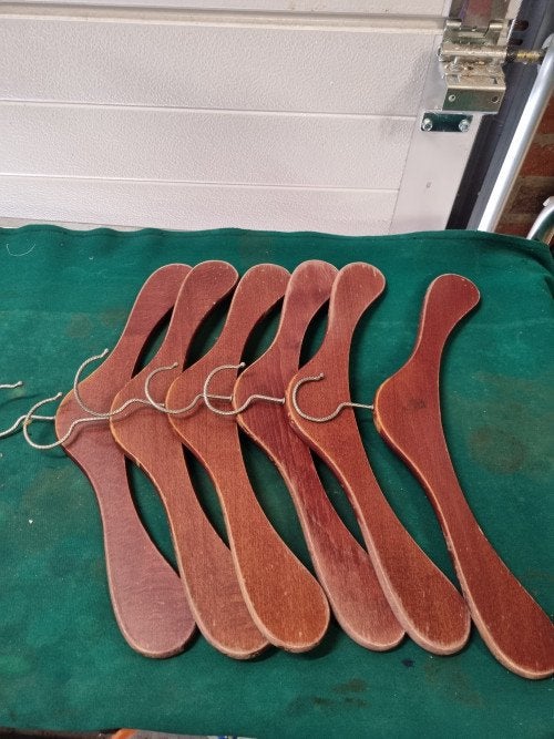 kleerhangers hout zes stuks vintage, Ophalen of Verzenden, 'T Olde Gre-j, Info@toldegrej.nl, Endepoelstraat 20f Didam