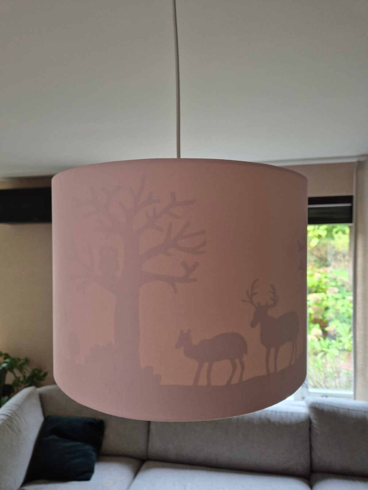 Olucia roze lampenkap met bossilhouetten voor babykamer, Ophalen, Zo goed als nieuw, Textiel, Kinderkamer, Bosdieren, Speels