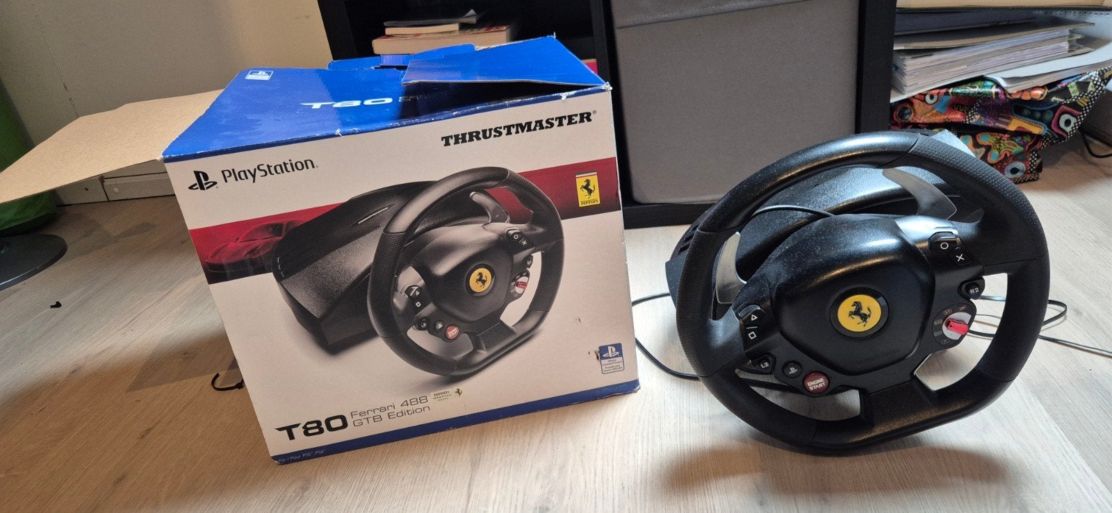 Thrustmaster T80 Ferrari 488 GTB Edition, Ophalen, Racestuur, Gebruikt, PlayStation