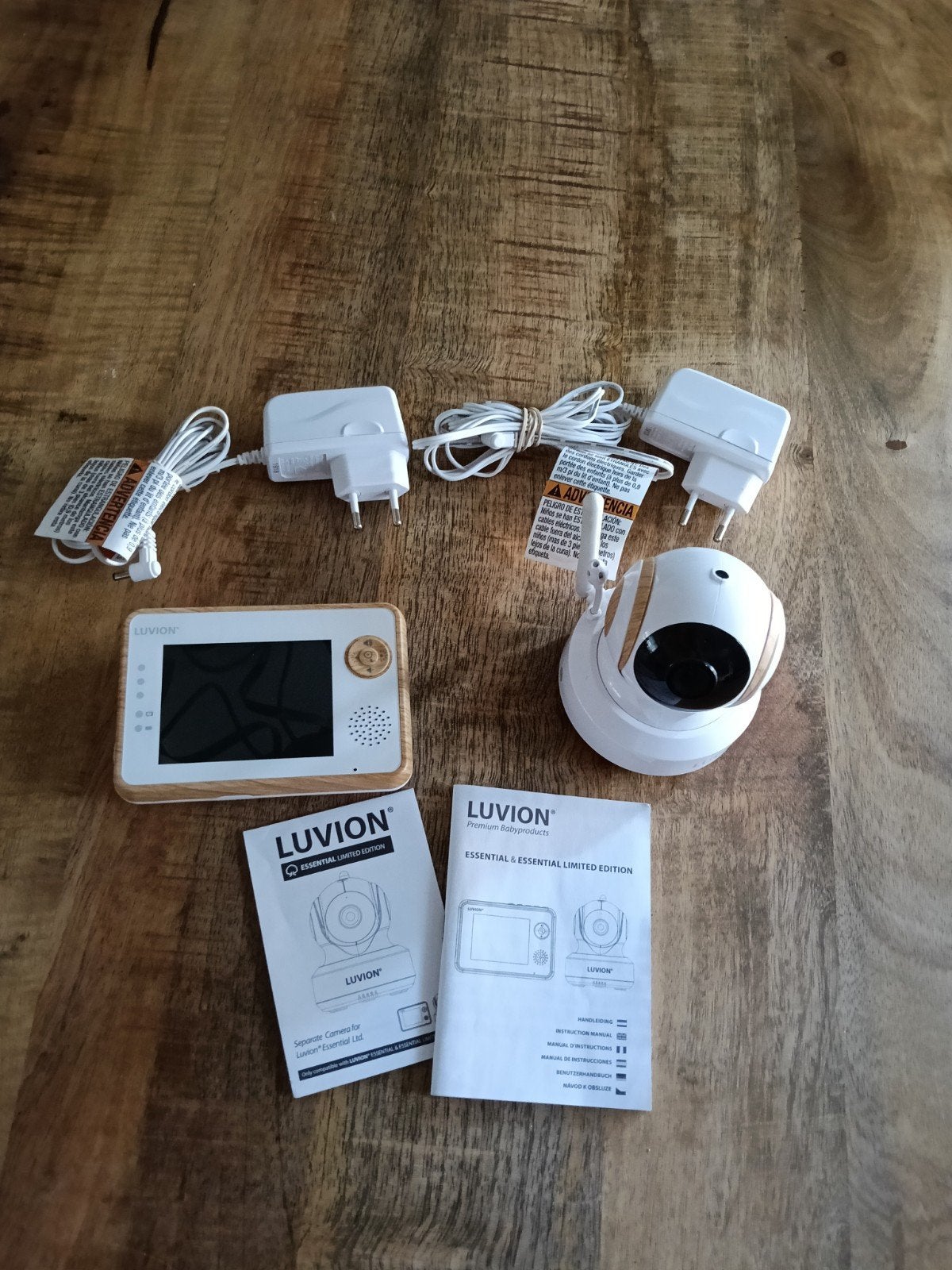 Luvion Essential Limited Edition Babyfoon met Camera, Ophalen of Verzenden, Zo goed als nieuw, 100 tot 250 meter, Camera