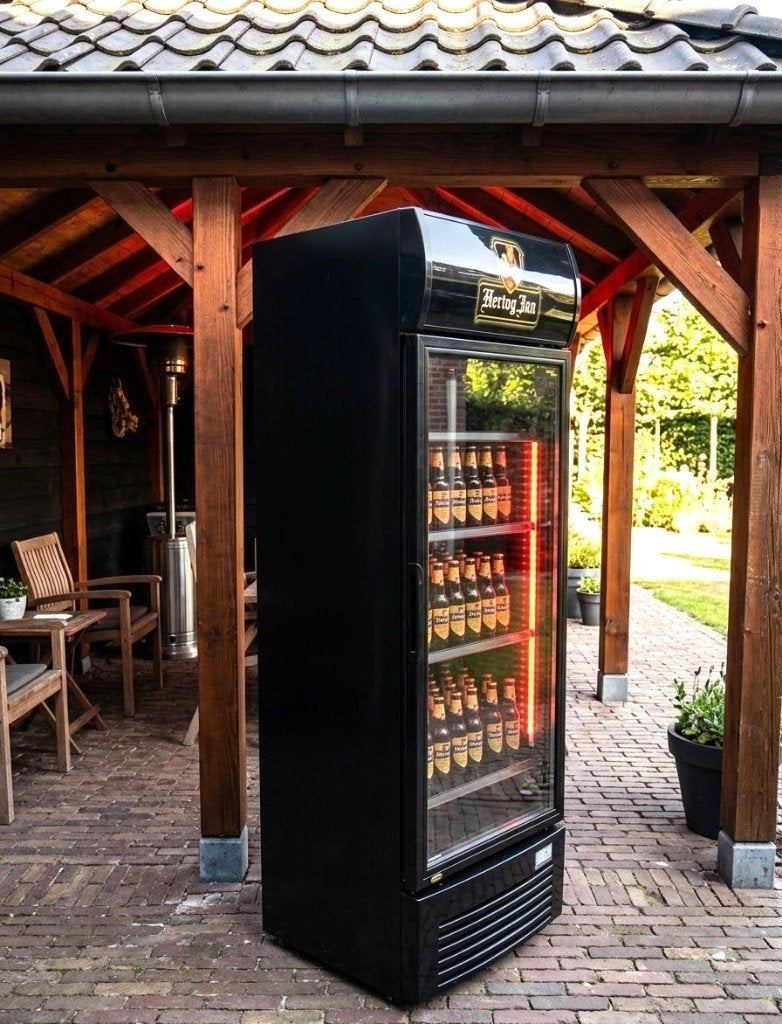 Fam Woudstra gefeliciteerd met de KS Hertog Jan koelkast, Zonder vriesvak, 200 liter of meer, Nieuw, 160 cm of meer