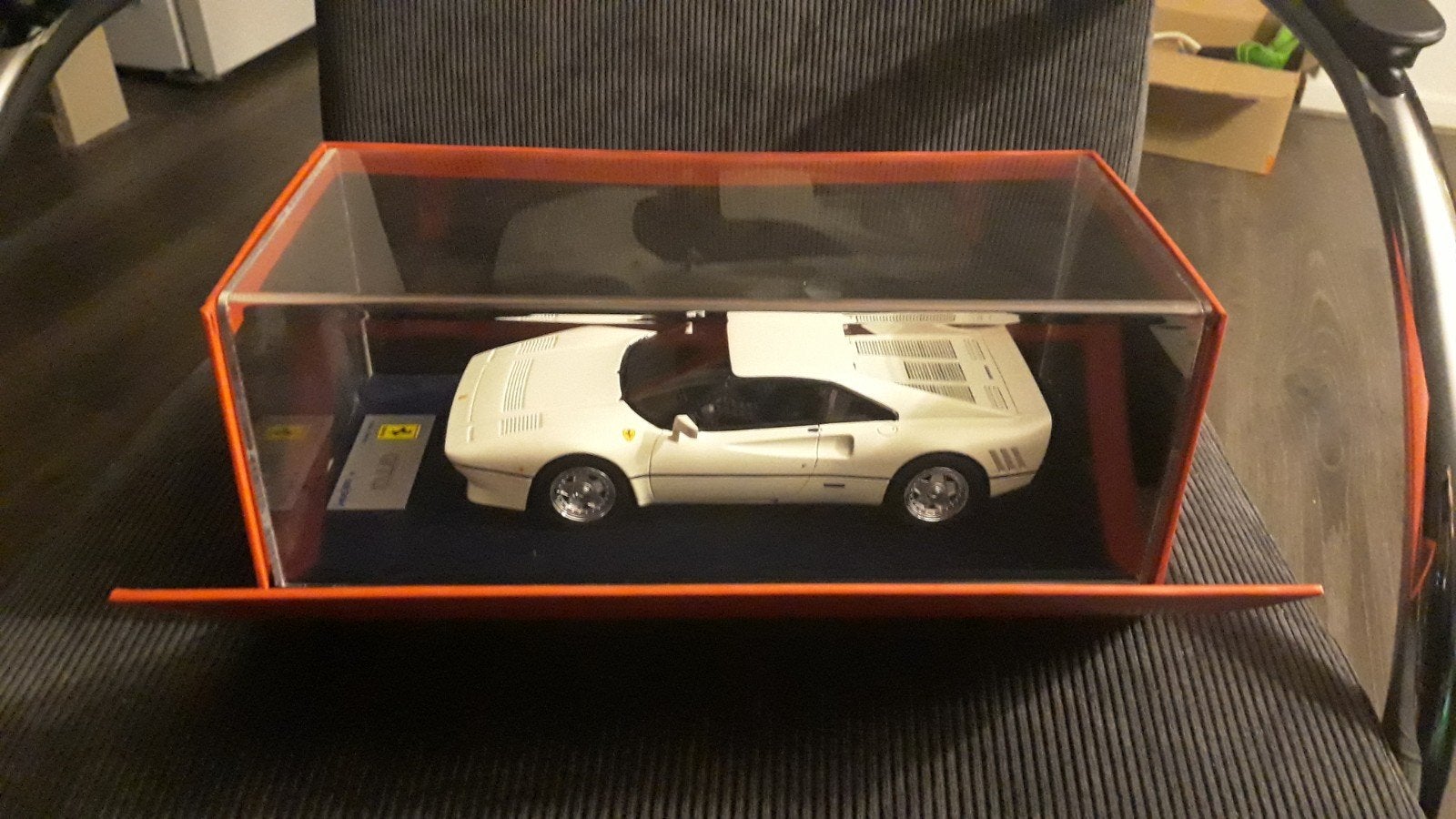 Looksmart 1/18 Ferrari 288 GTO WIT ZEER ZELDZAAM, Ophalen of Verzenden, Zo goed als nieuw, Auto, Overige merken